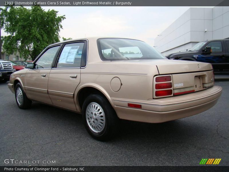 Light Driftwood Metallic / Burgundy 1993 Oldsmobile Cutlass Ciera S Sedan