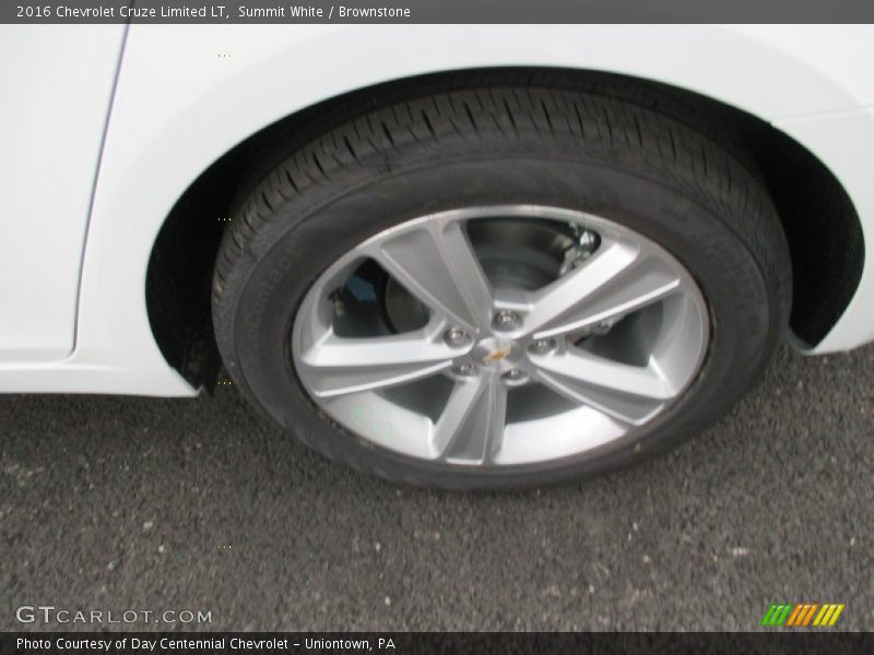 Summit White / Brownstone 2016 Chevrolet Cruze Limited LT
