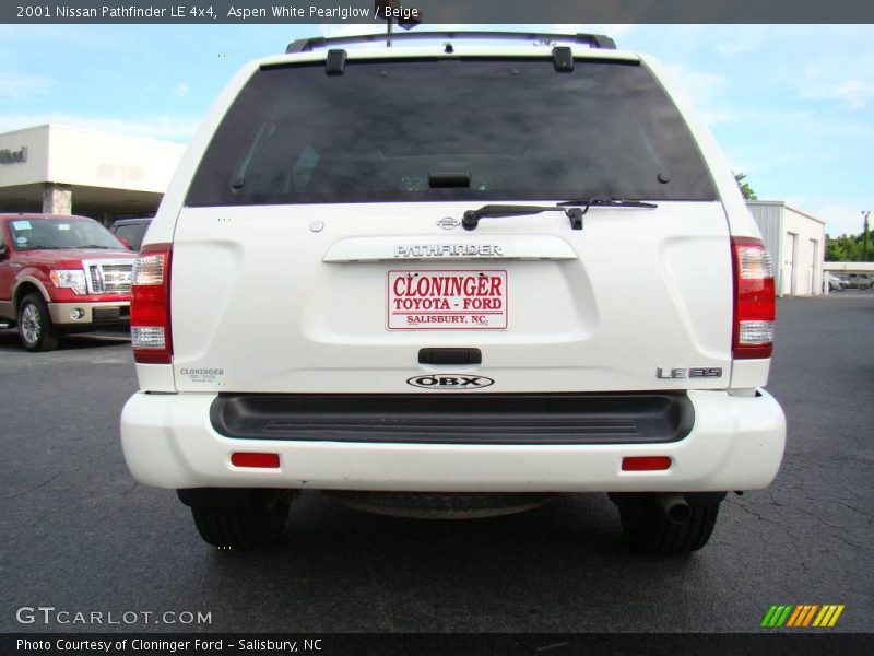 Aspen White Pearlglow / Beige 2001 Nissan Pathfinder LE 4x4