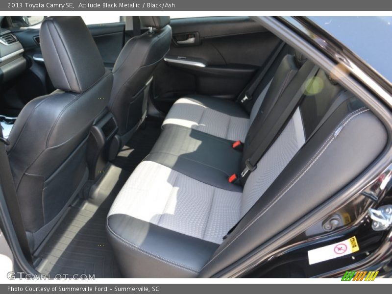 Attitude Black Metallic / Black/Ash 2013 Toyota Camry SE