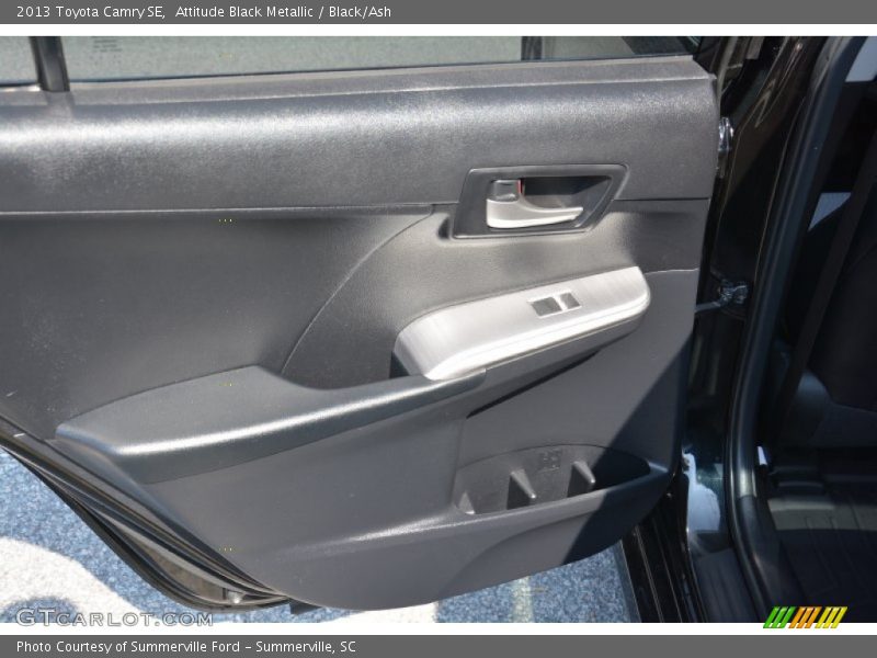 Attitude Black Metallic / Black/Ash 2013 Toyota Camry SE