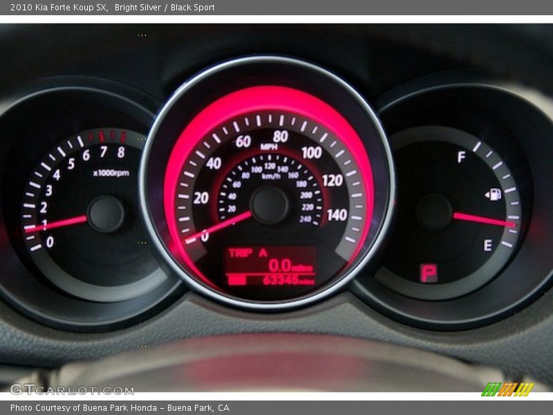 Bright Silver / Black Sport 2010 Kia Forte Koup SX