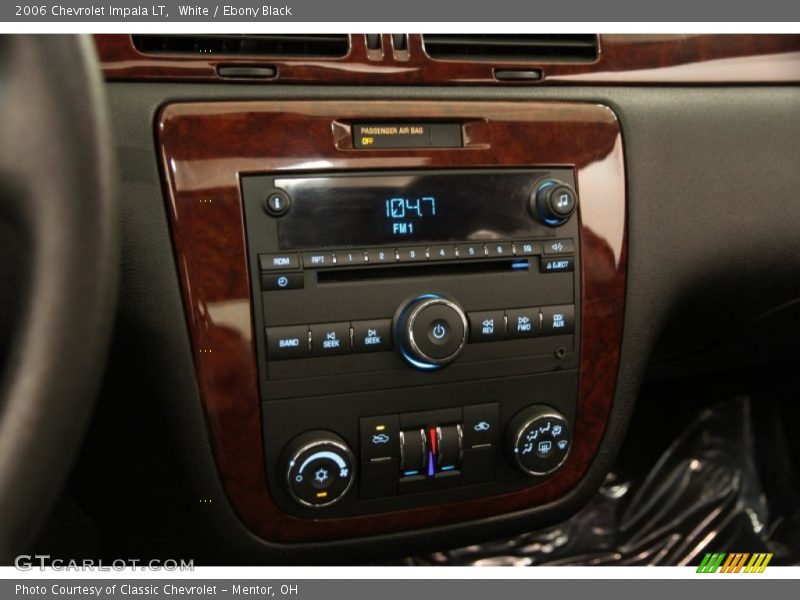 White / Ebony Black 2006 Chevrolet Impala LT