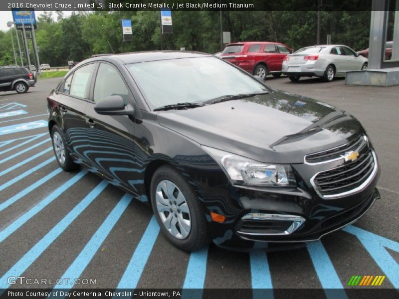 Front 3/4 View of 2016 Cruze Limited LS