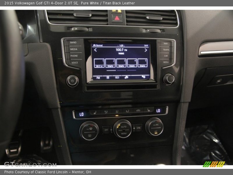 Pure White / Titan Black Leather 2015 Volkswagen Golf GTI 4-Door 2.0T SE