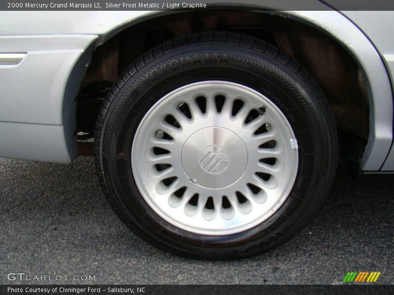 Silver Frost Metallic / Light Graphite 2000 Mercury Grand Marquis LS
