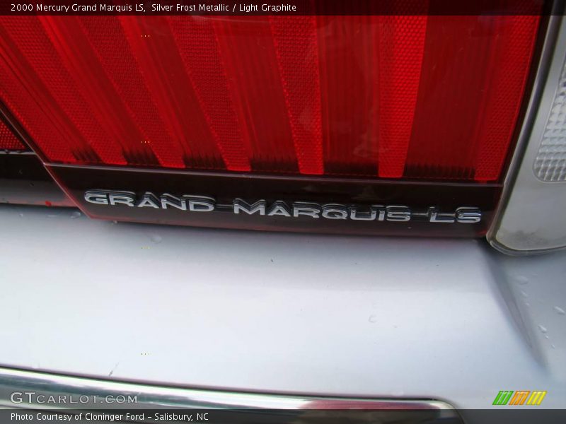 Silver Frost Metallic / Light Graphite 2000 Mercury Grand Marquis LS