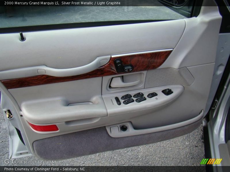 Silver Frost Metallic / Light Graphite 2000 Mercury Grand Marquis LS