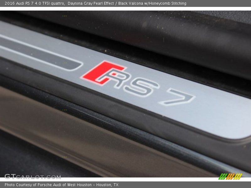 Daytona Gray Pearl Effect / Black Valcona w/Honeycomb Stitching 2016 Audi RS 7 4.0 TFSI quattro