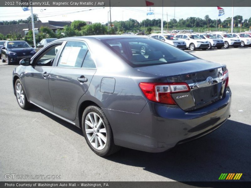 Magnetic Gray Metallic / Ash 2012 Toyota Camry XLE