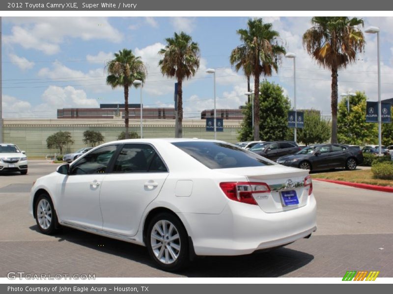 Super White / Ivory 2012 Toyota Camry XLE