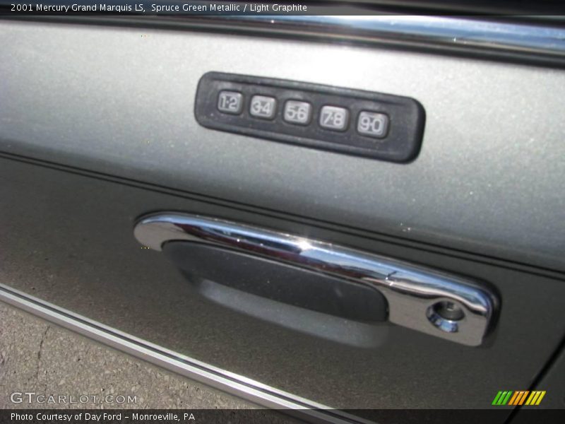 Spruce Green Metallic / Light Graphite 2001 Mercury Grand Marquis LS