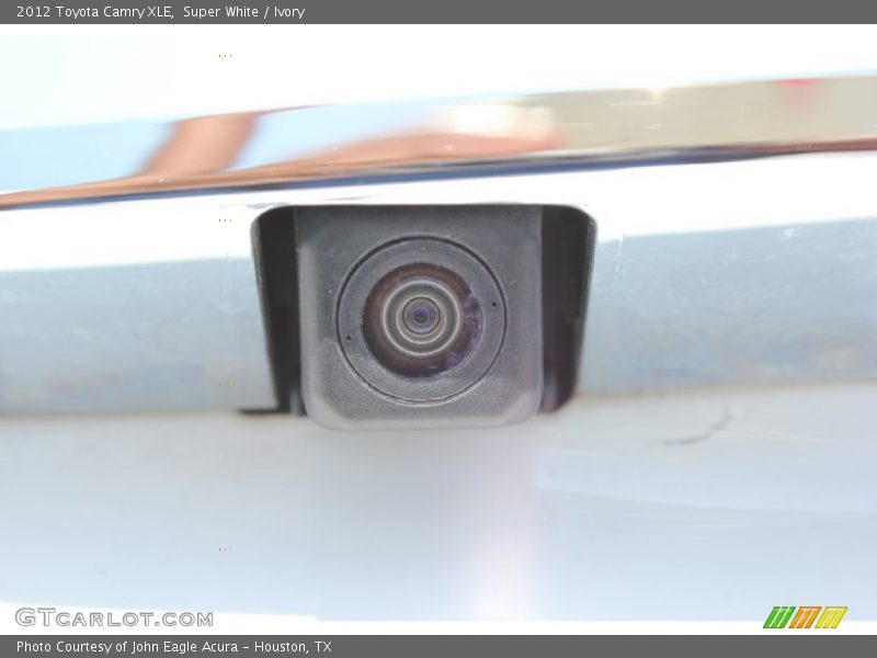 Super White / Ivory 2012 Toyota Camry XLE