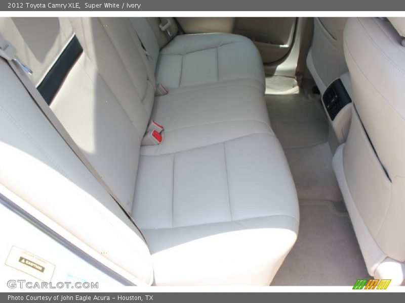 Super White / Ivory 2012 Toyota Camry XLE