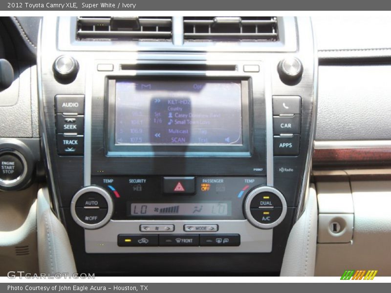 Super White / Ivory 2012 Toyota Camry XLE