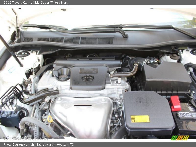 Super White / Ivory 2012 Toyota Camry XLE
