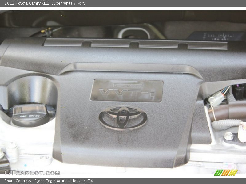 Super White / Ivory 2012 Toyota Camry XLE