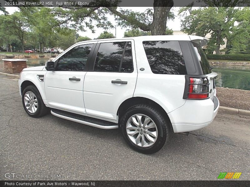 Fuji White / Ebony 2011 Land Rover LR2 HSE