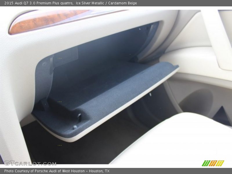 Ice Silver Metallic / Cardamom Beige 2015 Audi Q7 3.0 Premium Plus quattro