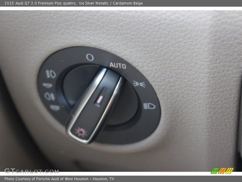 Ice Silver Metallic / Cardamom Beige 2015 Audi Q7 3.0 Premium Plus quattro