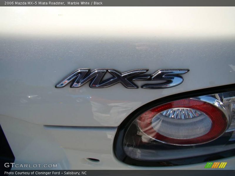 Marble White / Black 2006 Mazda MX-5 Miata Roadster