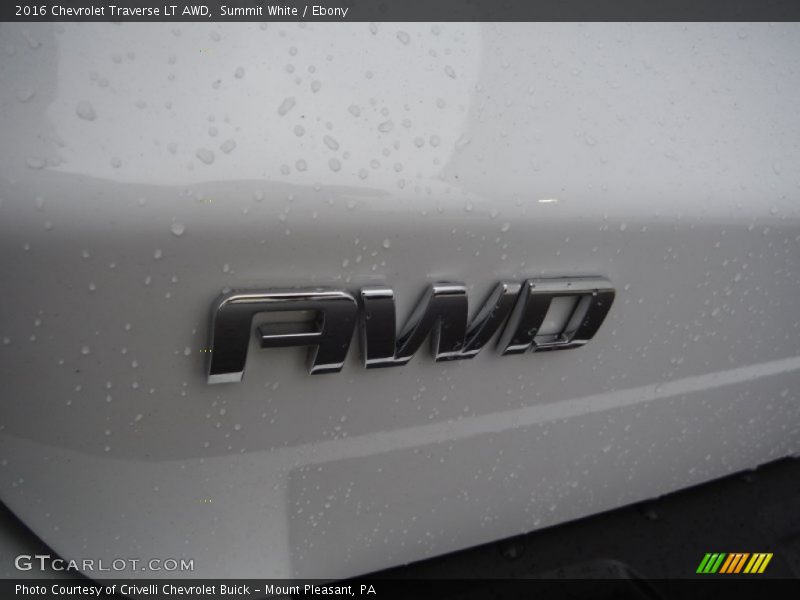 Summit White / Ebony 2016 Chevrolet Traverse LT AWD