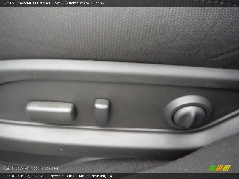 Summit White / Ebony 2016 Chevrolet Traverse LT AWD