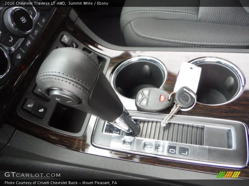 Summit White / Ebony 2016 Chevrolet Traverse LT AWD