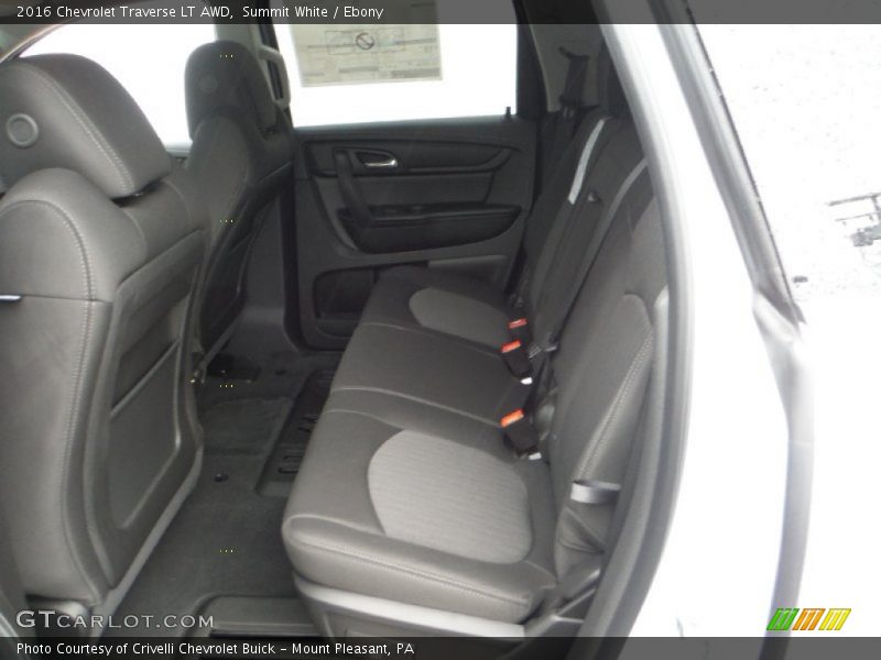 Summit White / Ebony 2016 Chevrolet Traverse LT AWD