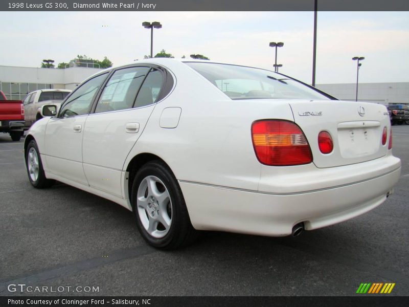 Diamond White Pearl / Ivory 1998 Lexus GS 300