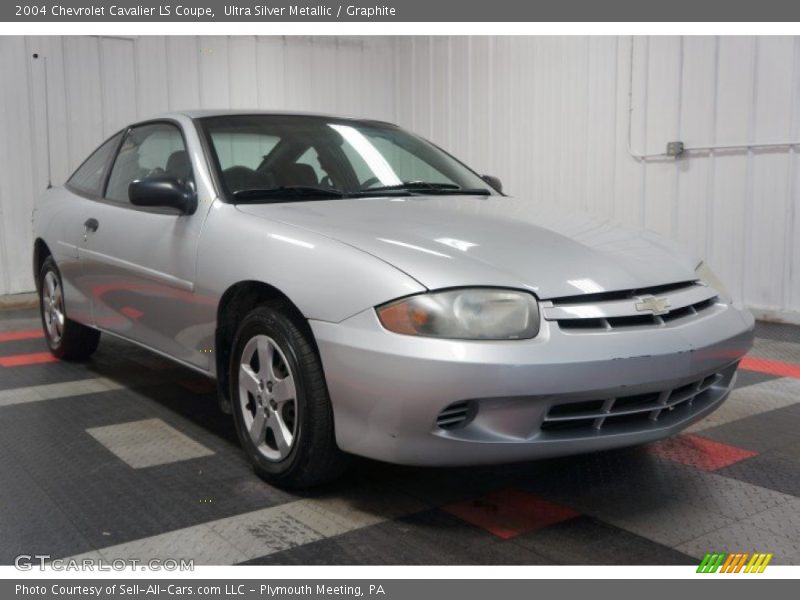Ultra Silver Metallic / Graphite 2004 Chevrolet Cavalier LS Coupe