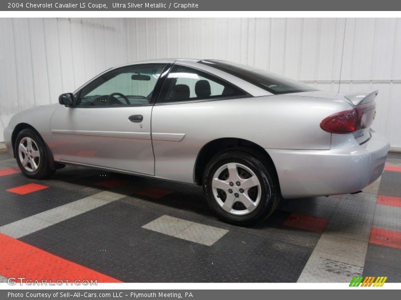 Ultra Silver Metallic / Graphite 2004 Chevrolet Cavalier LS Coupe