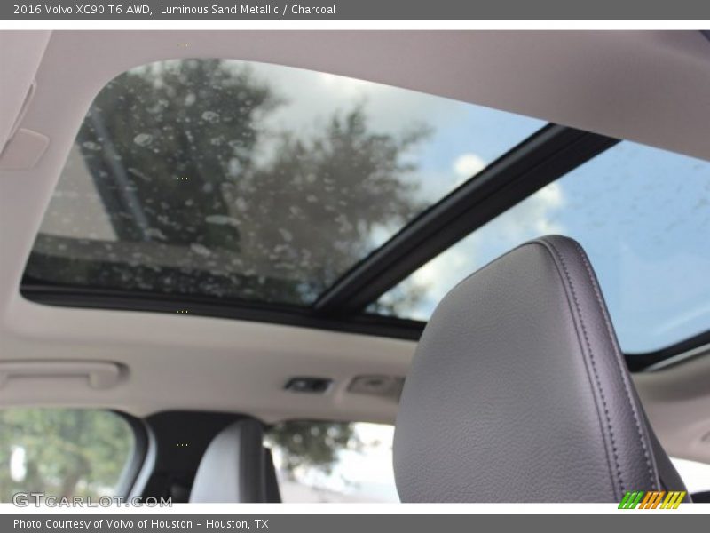 Sunroof of 2016 XC90 T6 AWD