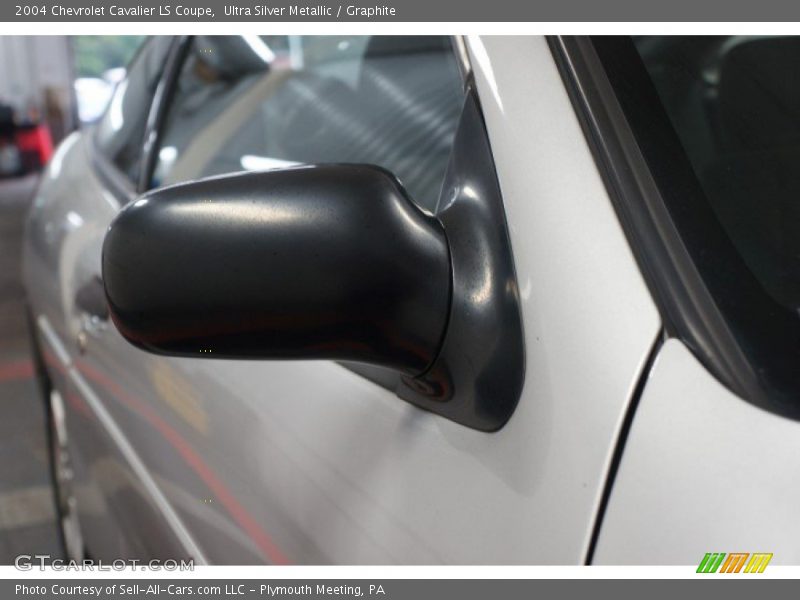 Ultra Silver Metallic / Graphite 2004 Chevrolet Cavalier LS Coupe