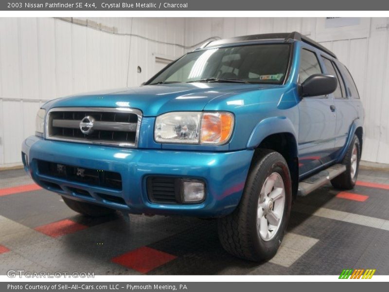 Crystal Blue Metallic / Charcoal 2003 Nissan Pathfinder SE 4x4