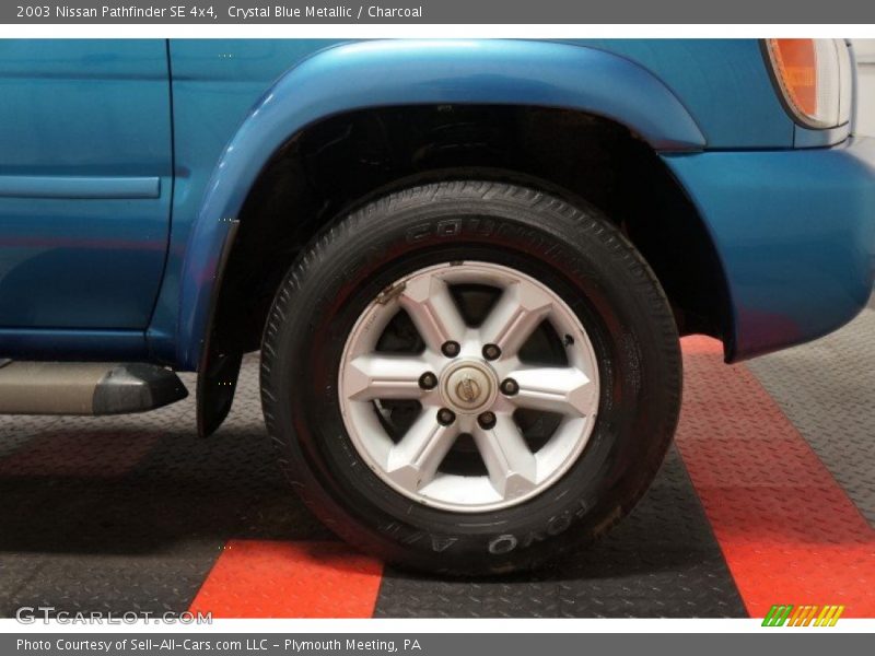 Crystal Blue Metallic / Charcoal 2003 Nissan Pathfinder SE 4x4