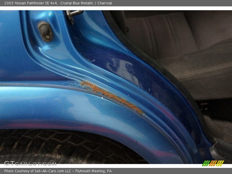 Crystal Blue Metallic / Charcoal 2003 Nissan Pathfinder SE 4x4