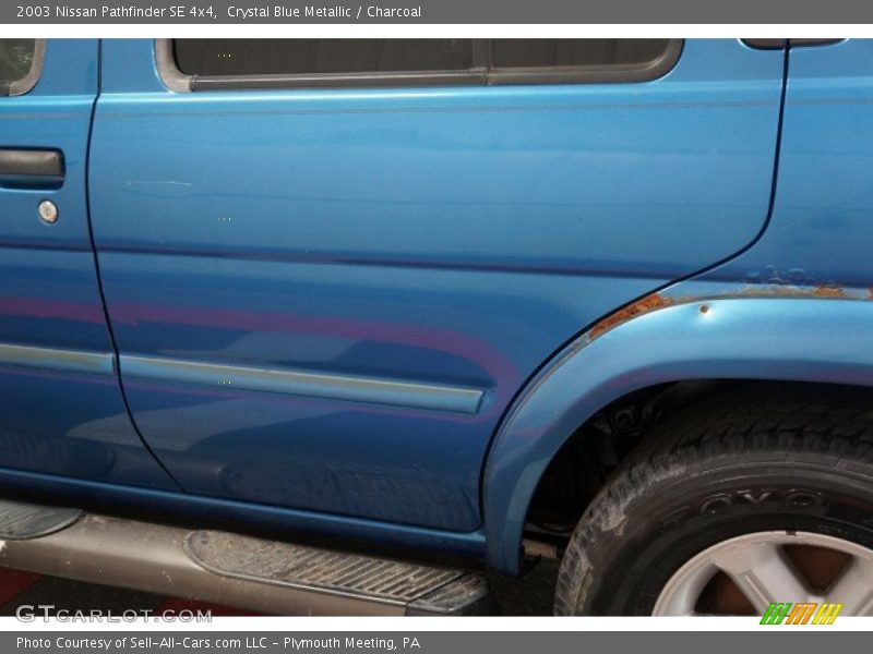 Crystal Blue Metallic / Charcoal 2003 Nissan Pathfinder SE 4x4