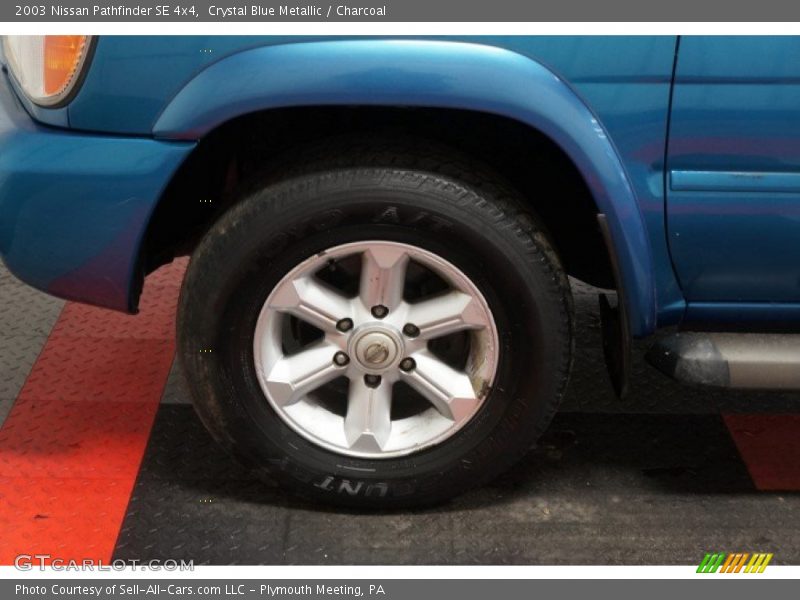 Crystal Blue Metallic / Charcoal 2003 Nissan Pathfinder SE 4x4