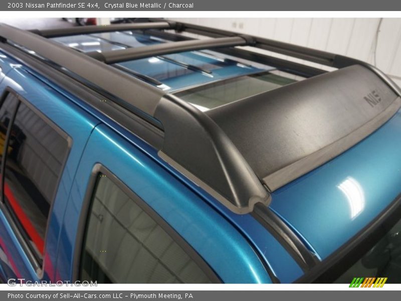 Crystal Blue Metallic / Charcoal 2003 Nissan Pathfinder SE 4x4