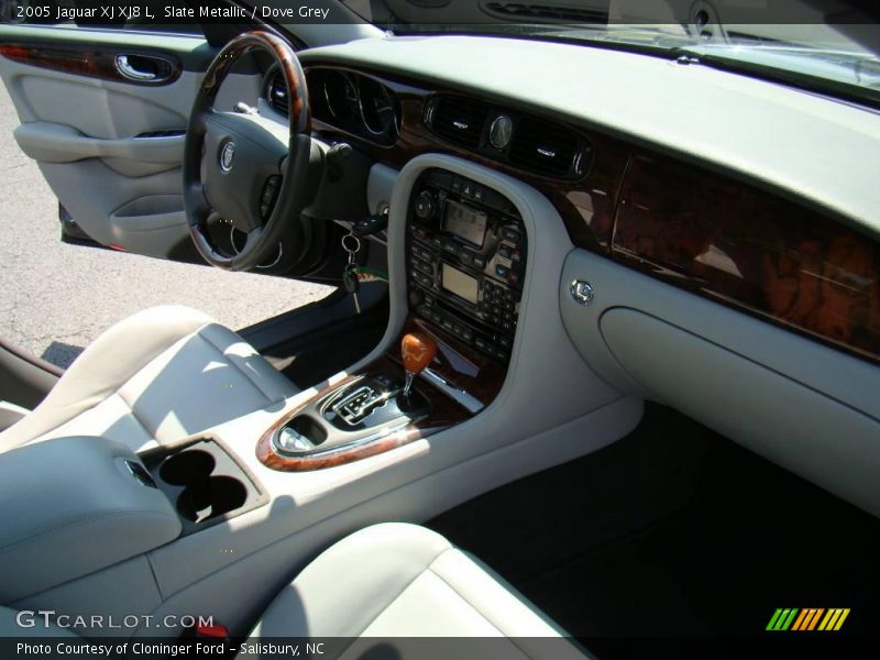 Slate Metallic / Dove Grey 2005 Jaguar XJ XJ8 L