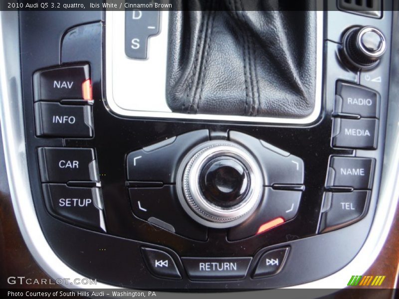 Ibis White / Cinnamon Brown 2010 Audi Q5 3.2 quattro