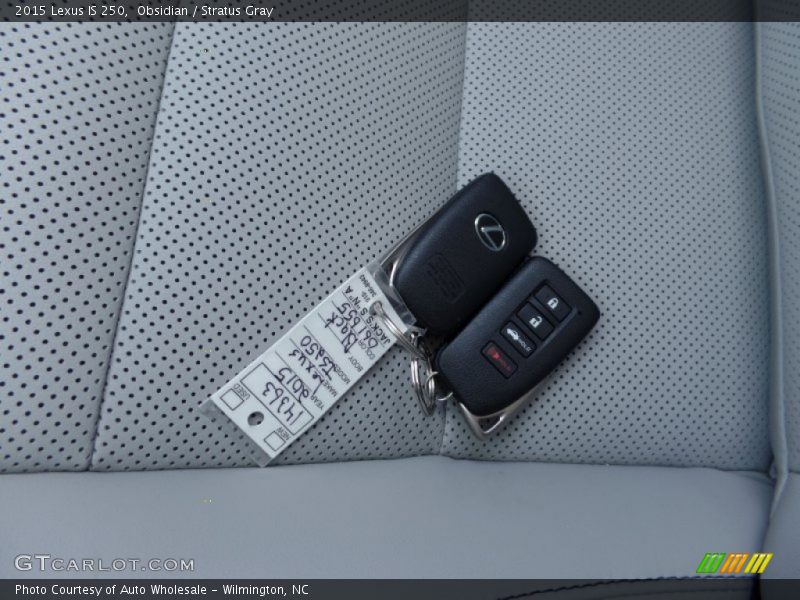Obsidian / Stratus Gray 2015 Lexus IS 250