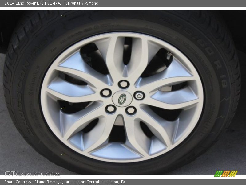 Fuji White / Almond 2014 Land Rover LR2 HSE 4x4