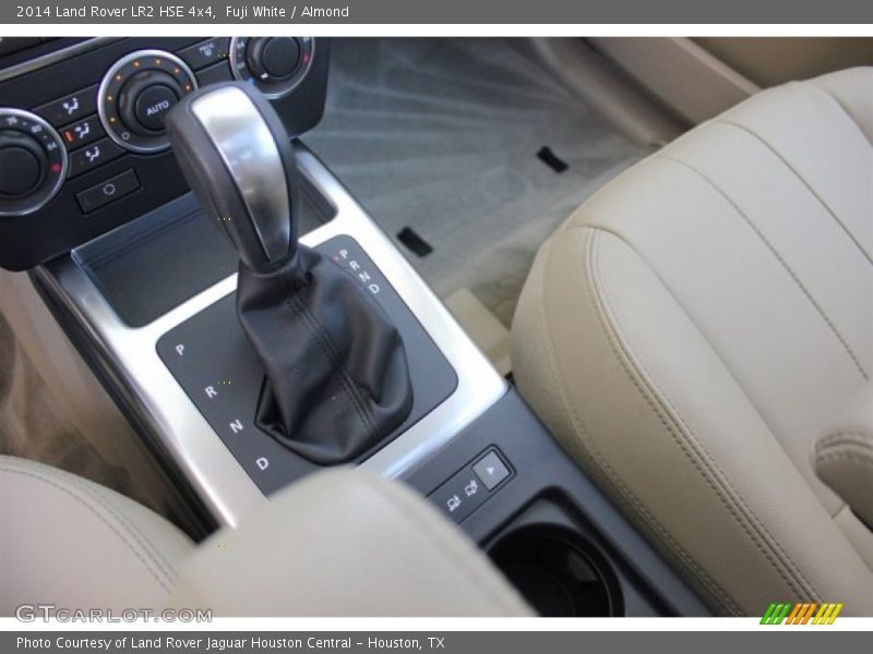 Fuji White / Almond 2014 Land Rover LR2 HSE 4x4