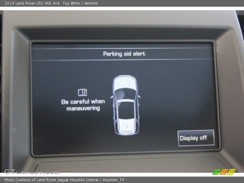 Fuji White / Almond 2014 Land Rover LR2 HSE 4x4