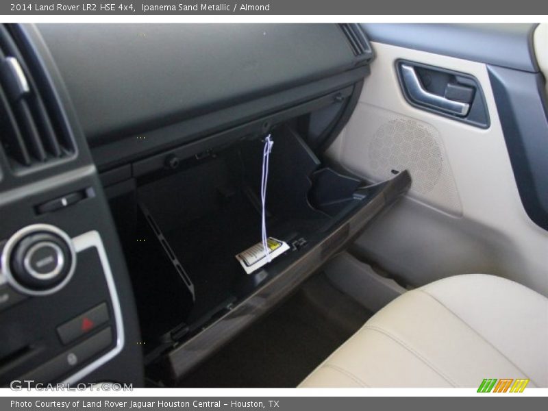 Ipanema Sand Metallic / Almond 2014 Land Rover LR2 HSE 4x4