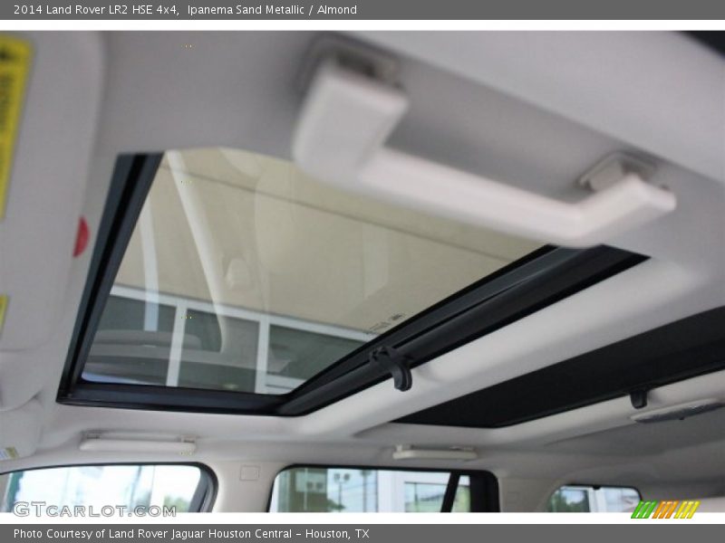 Ipanema Sand Metallic / Almond 2014 Land Rover LR2 HSE 4x4