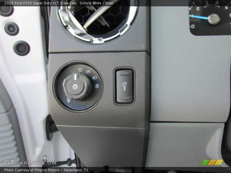 Oxford White / Steel 2016 Ford F250 Super Duty XLT Crew Cab