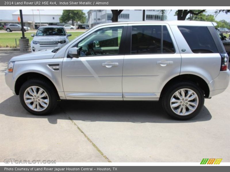 Indus Silver Metallic / Almond 2014 Land Rover LR2 HSE 4x4